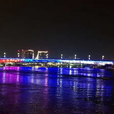 Promenada Waterfront Apartment
