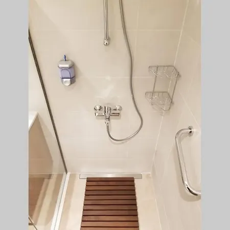 Promenada Waterfront * Belgrado