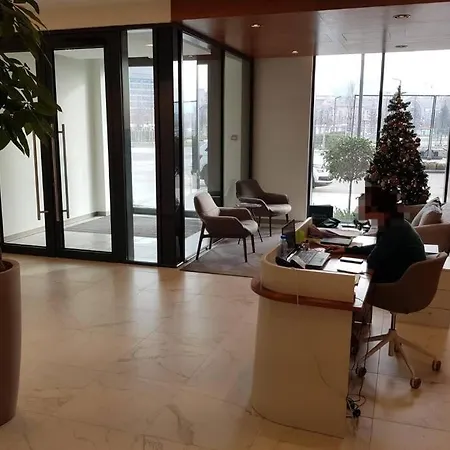 Promenada Waterfront Apartment *